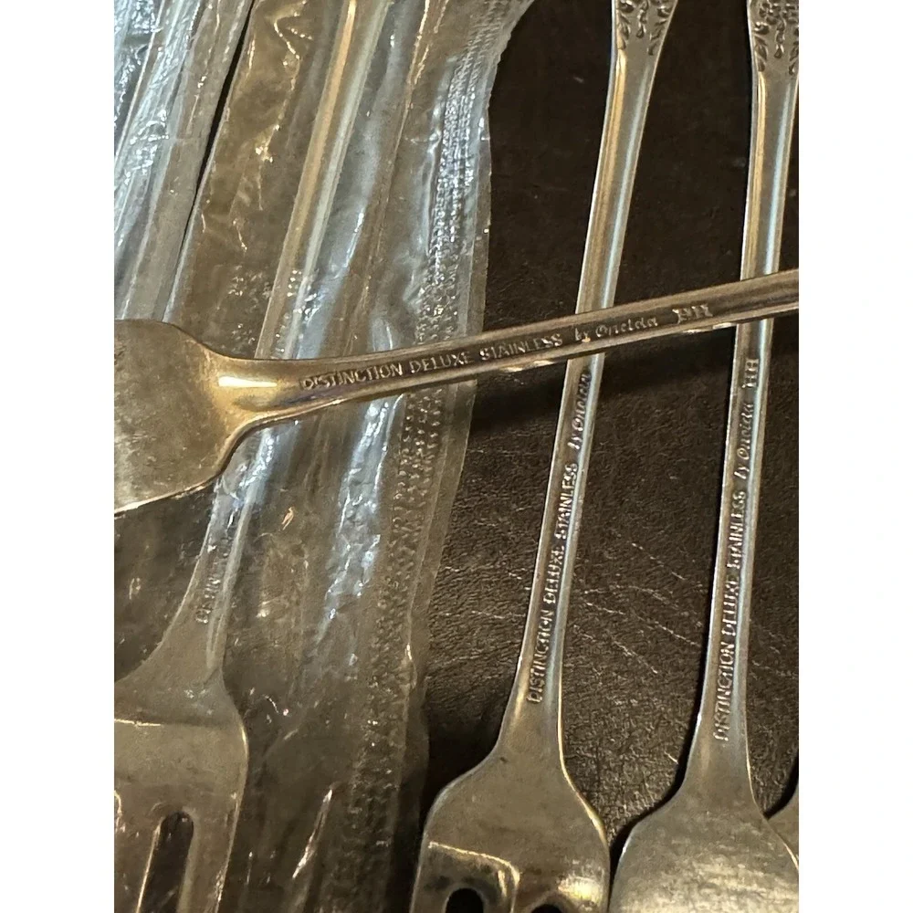 Oneida Kennett Square Distinction‎ Deluxe HH Stainless Cocktail Forks Set Of 7